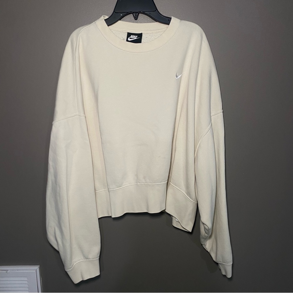 Nike cropped sweatshirt
